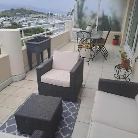 Magnifique Terrasse, Vue Mer, Plein Centre 3 Pieces Appartement